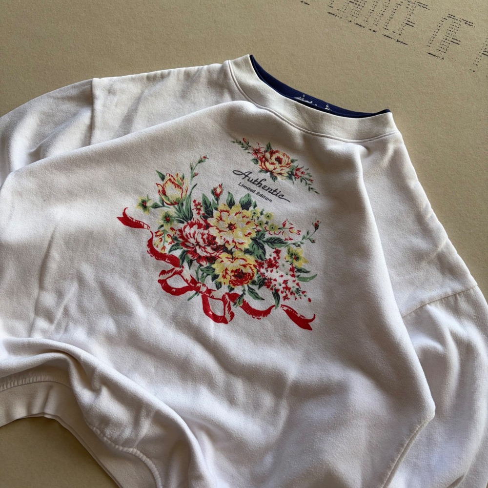 Vintage Authentic Limited Edition Floral Sweatshirt